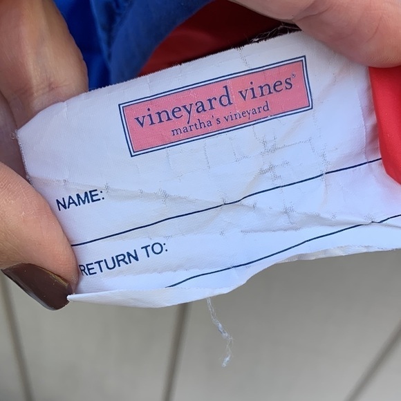 Vineyard vines Boy's Mountain Weekend Primaloft Full Zip Vest - Picture 12 of 12